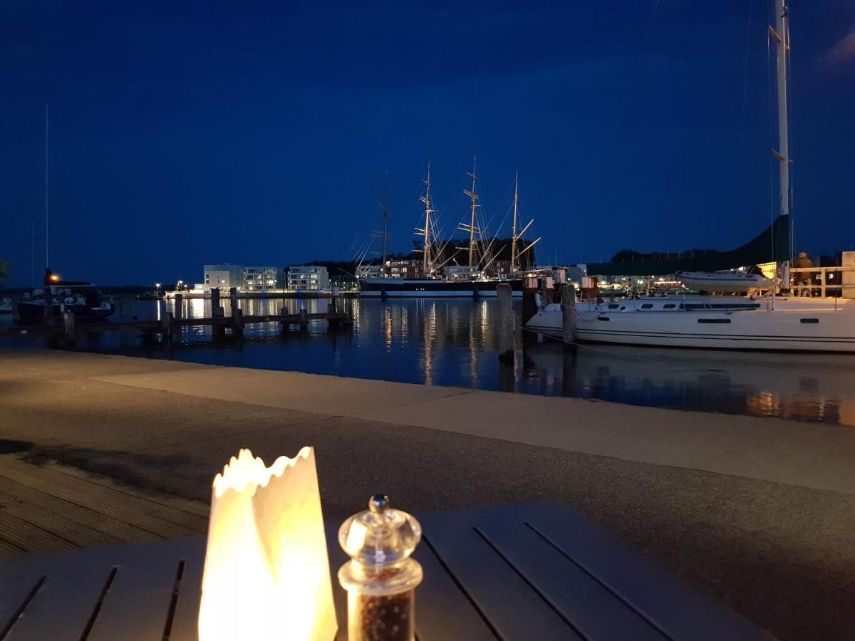 Ferienwohnung "Klarschiff" Travemuende Fusslaeufig Zum Strand Lubecca Esterno foto